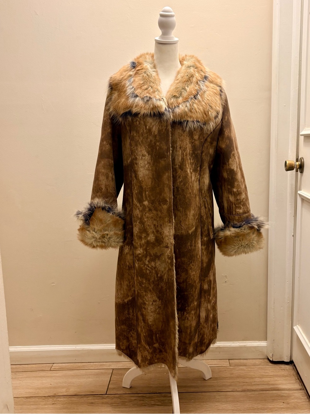 NEW Y2K Faux Shearling Coat w Genuine Blue Fox Fur Trim Size XL